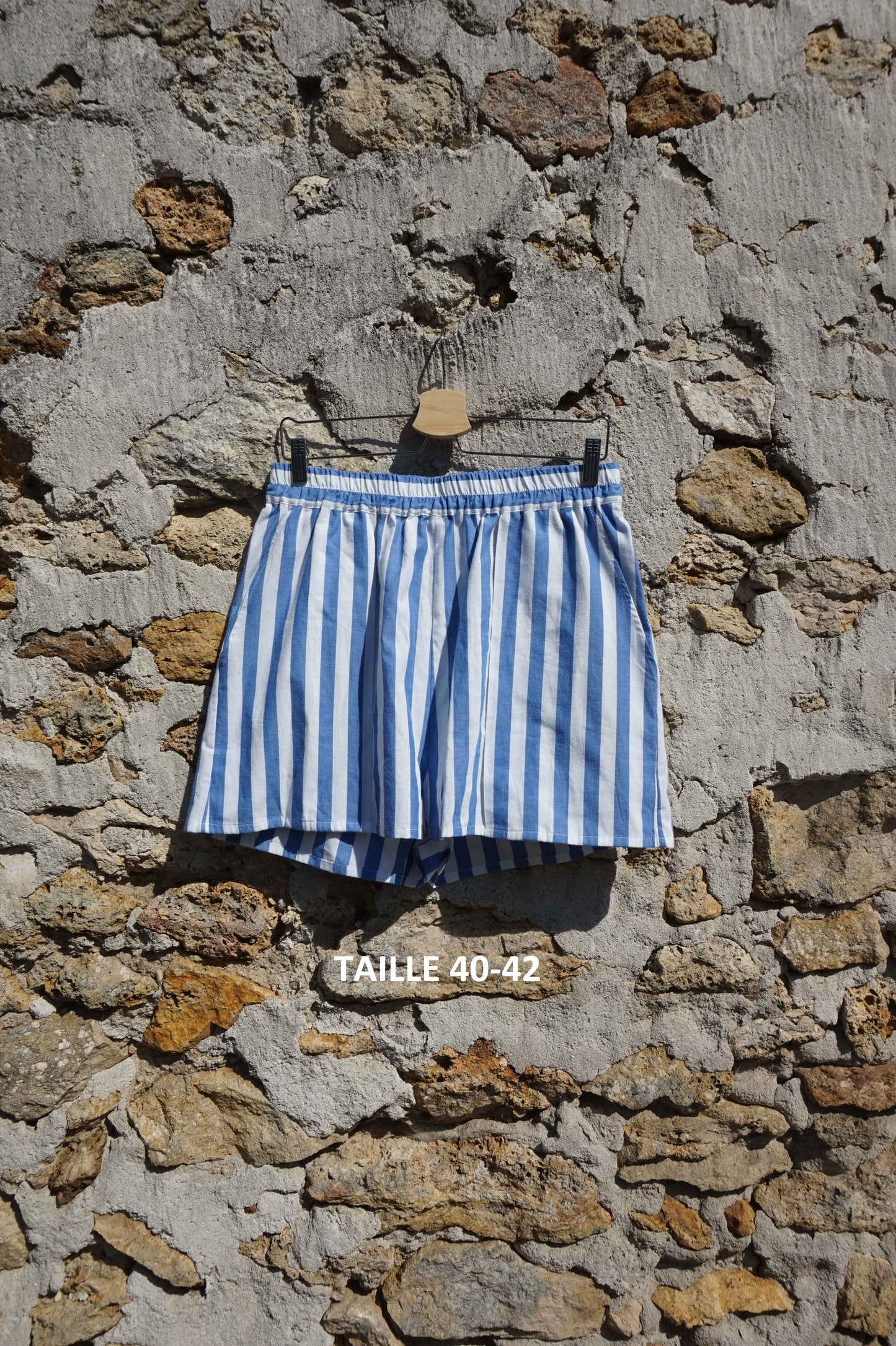 Short rayé avec pli