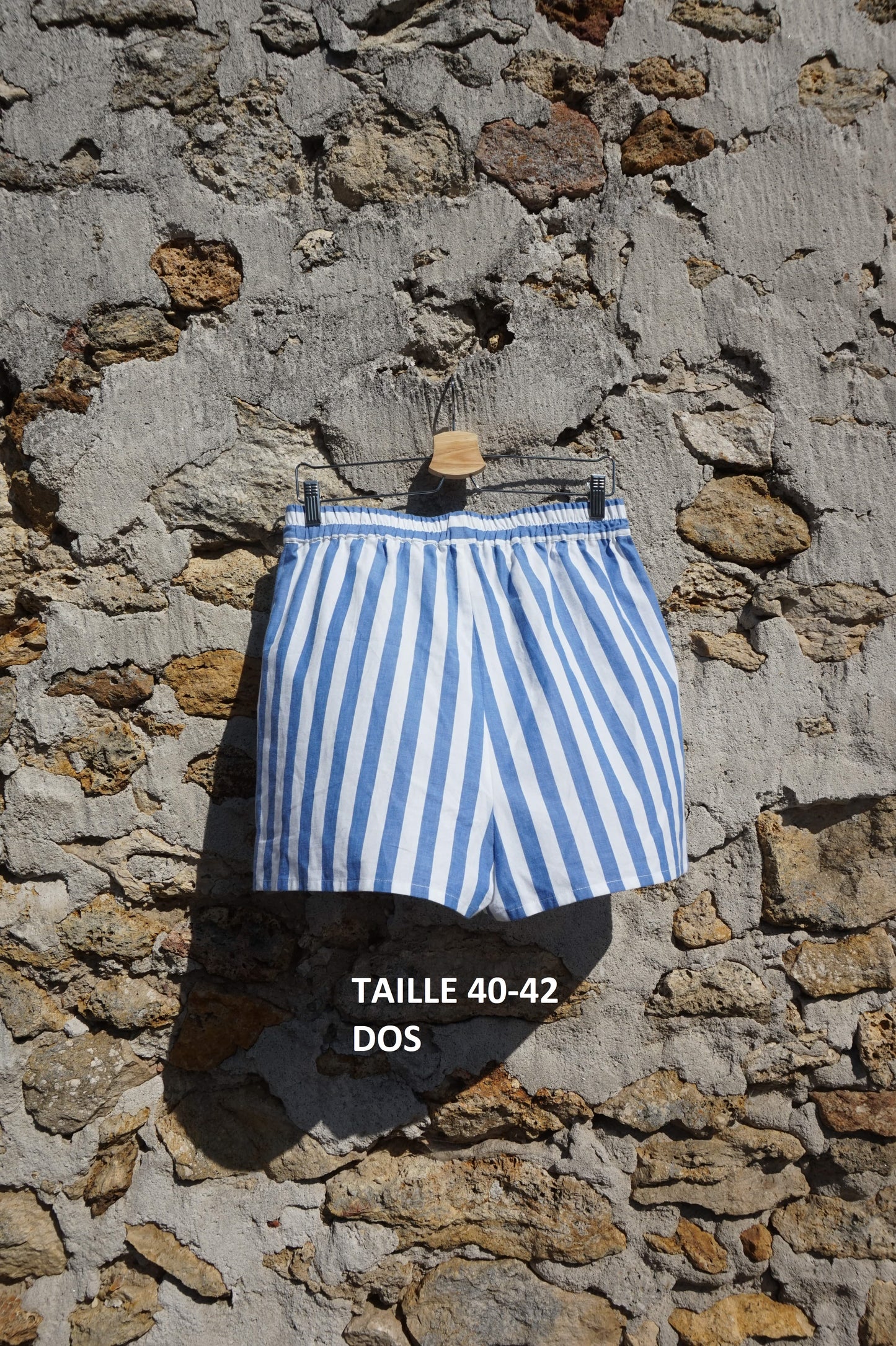 Short rayé avec pli