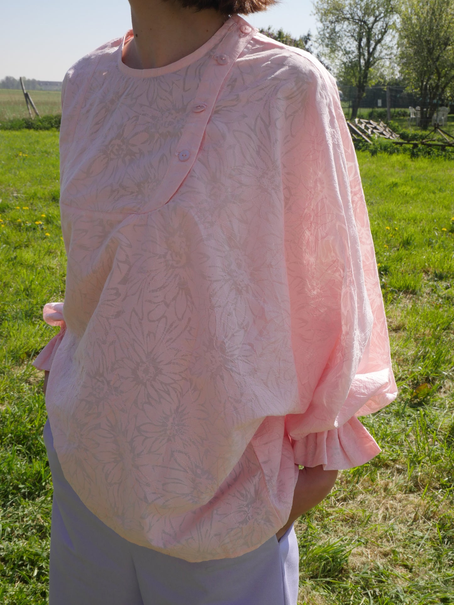 Blouse brodé de fleurs